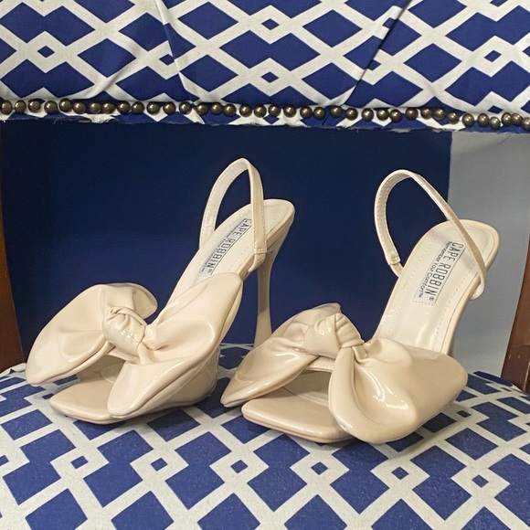 Elegant Nude Cape Robbin Big Bow Sling Back Heels - Picture 4 of 6